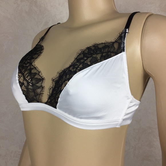 Victoria’s Secret White and Black Bra - Picture 2 of 4